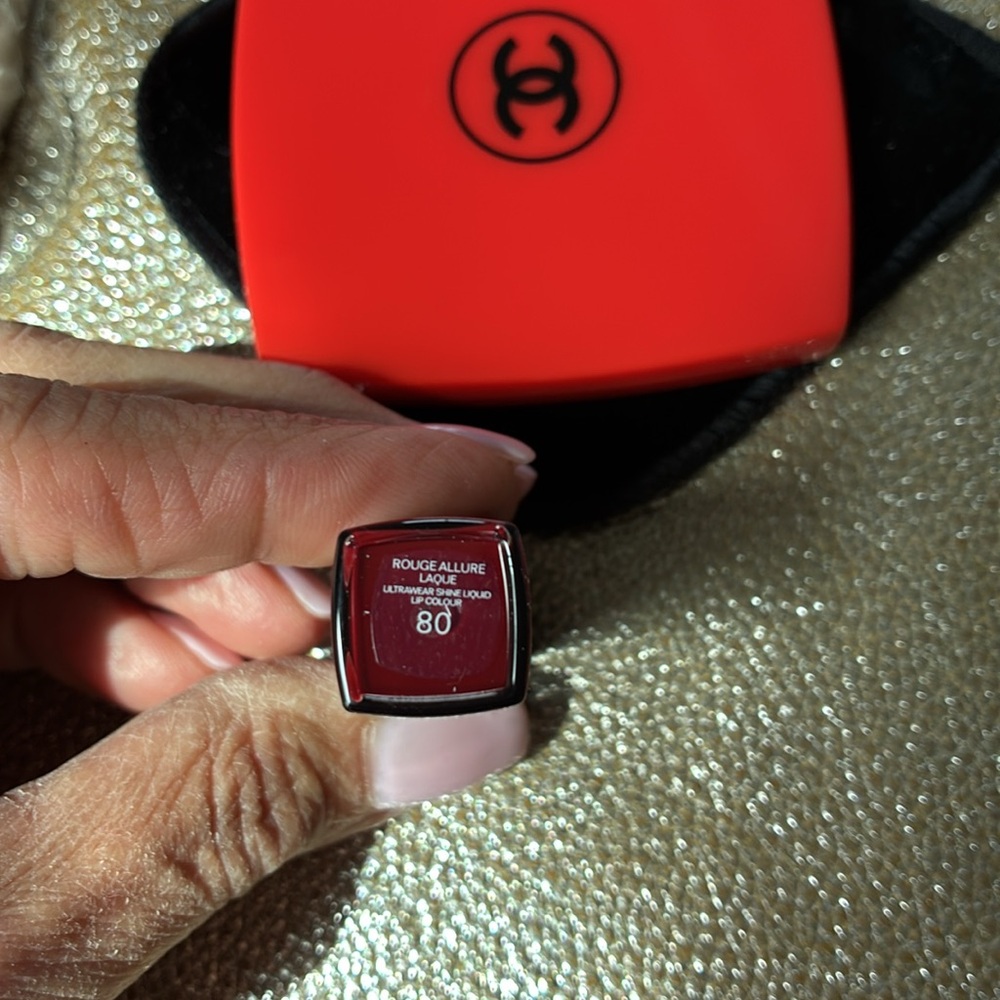 Chanel red double compact mirror & Lip color - Picture 5 of 6